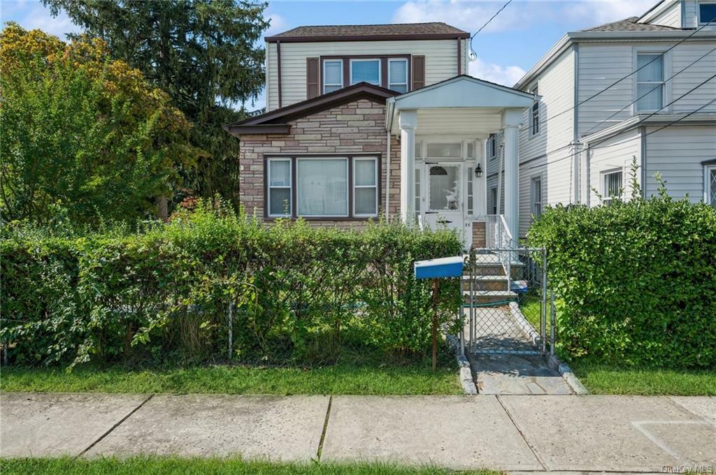 55 Moultrie Avenue  Yonkers NY 10710 photo