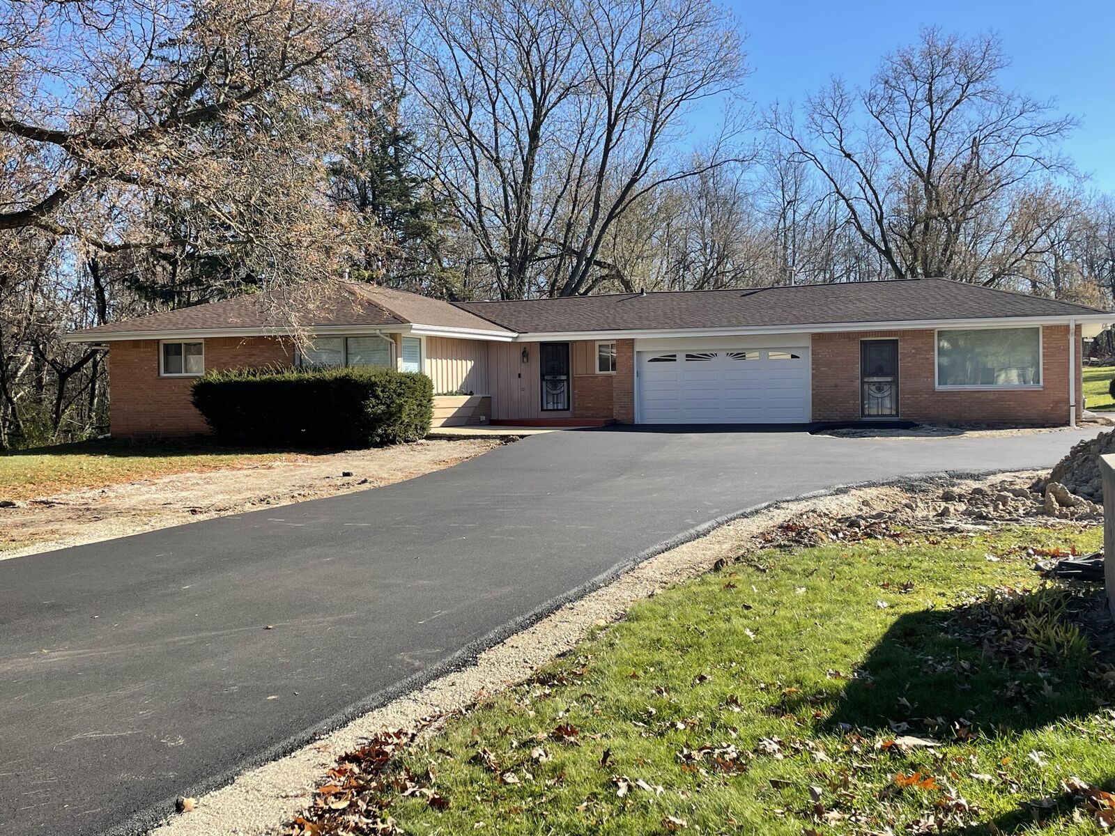 Property Photo: 18335 W National Ave WI 53146