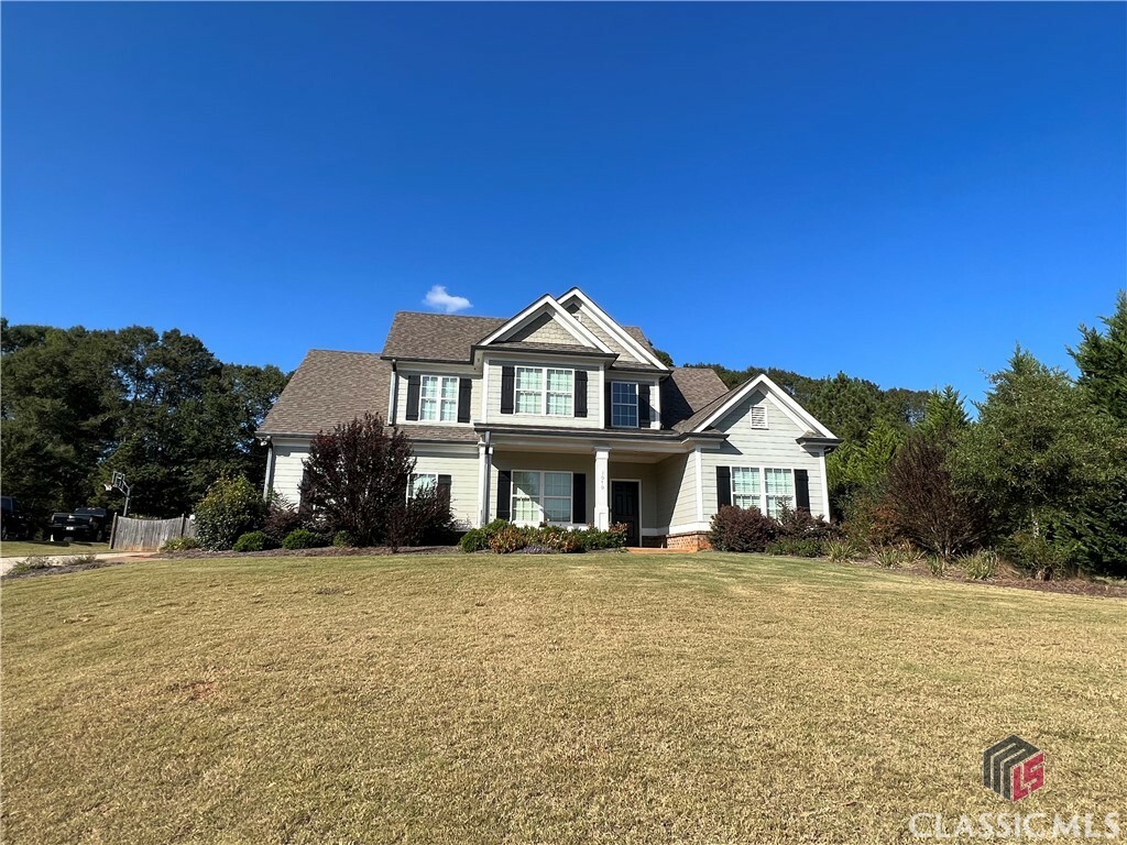 Property Photo:  1070 Avalon Circle  GA 30622 