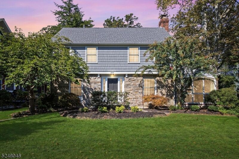 Property Photo:  805 W End Pl  NJ 07016 
