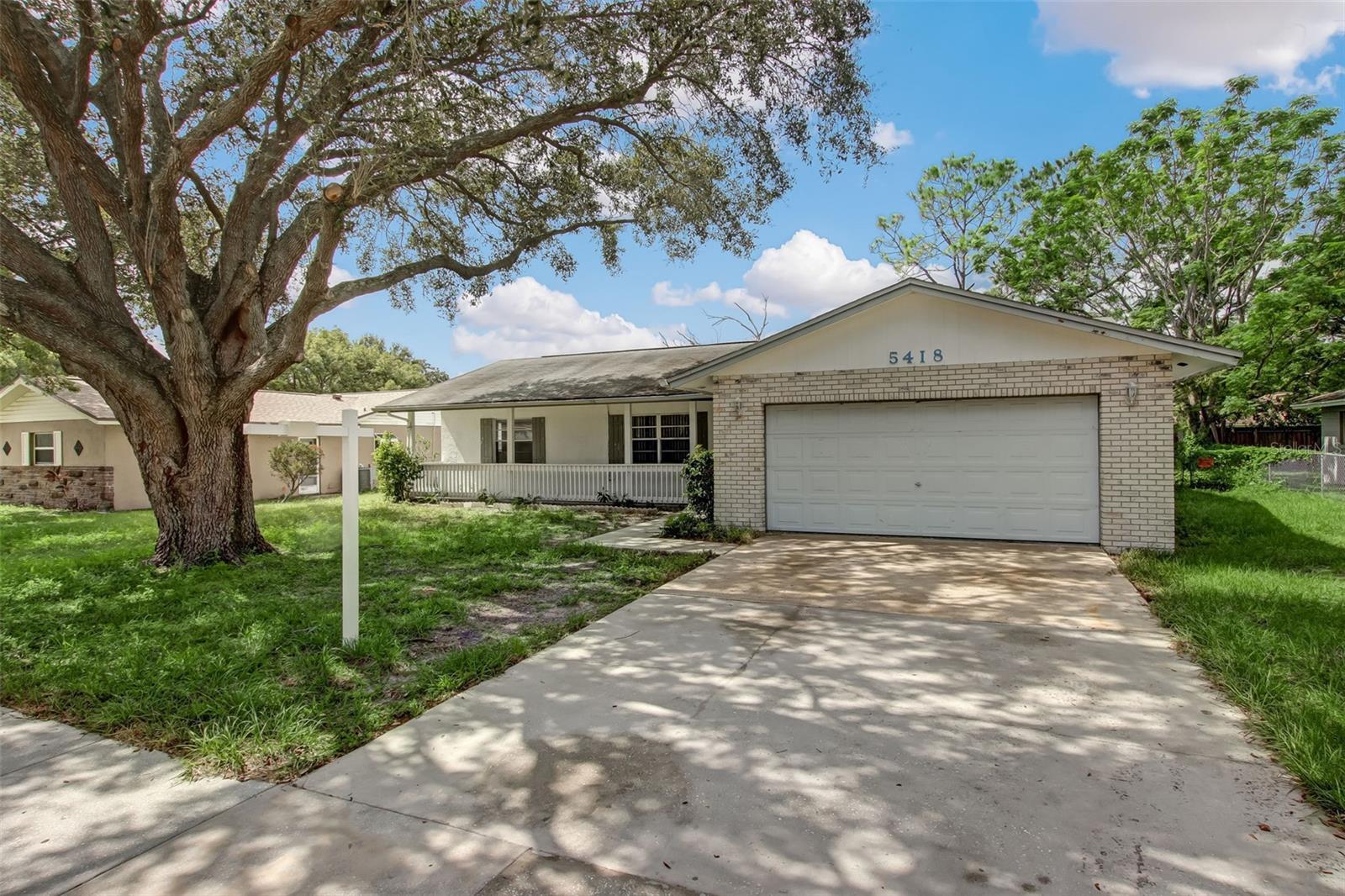 Property Photo: 5418 Tangerine Avenue FL 32792