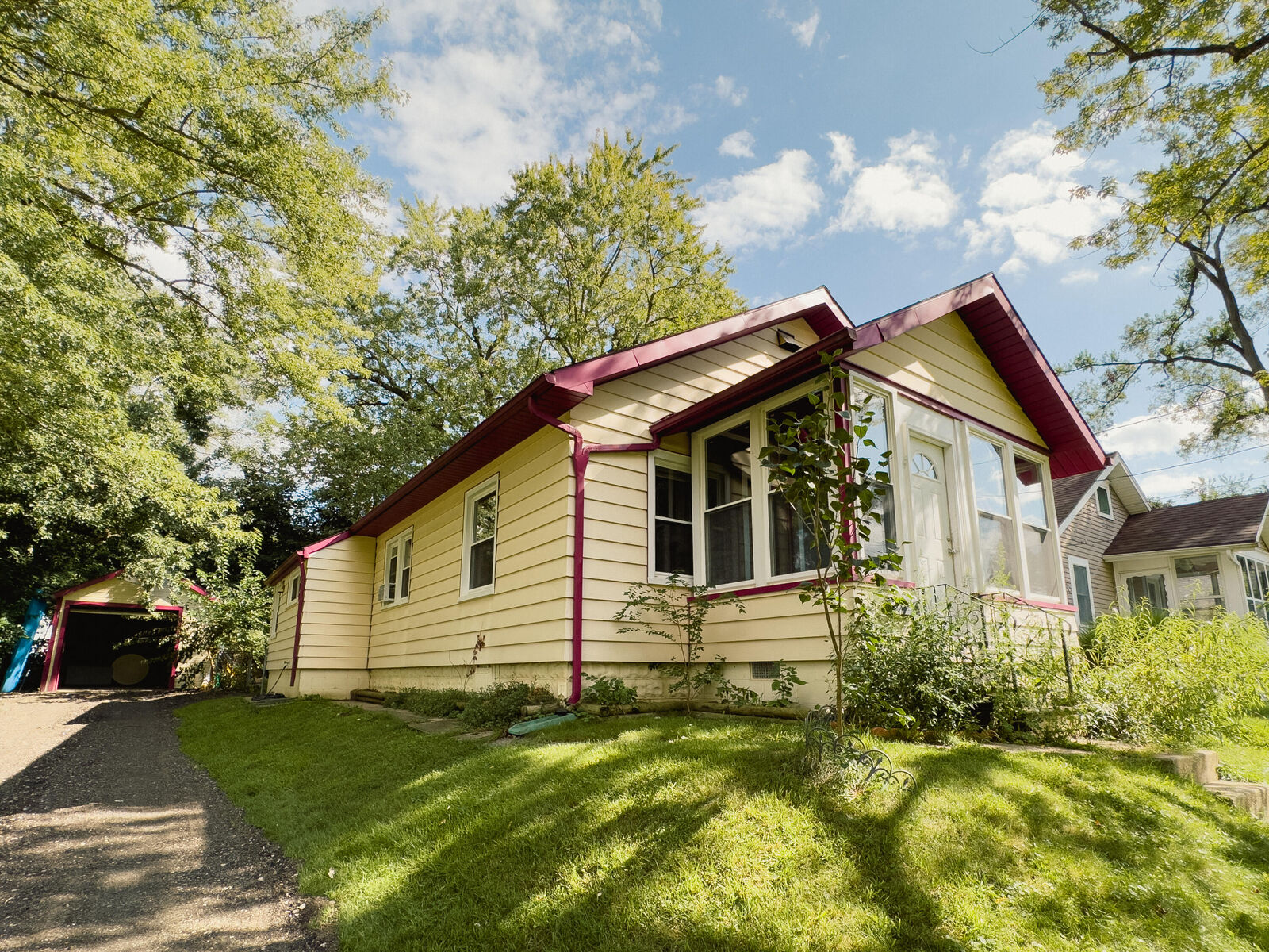 Property Photo:  2519 Overhill Road  MI 49203 