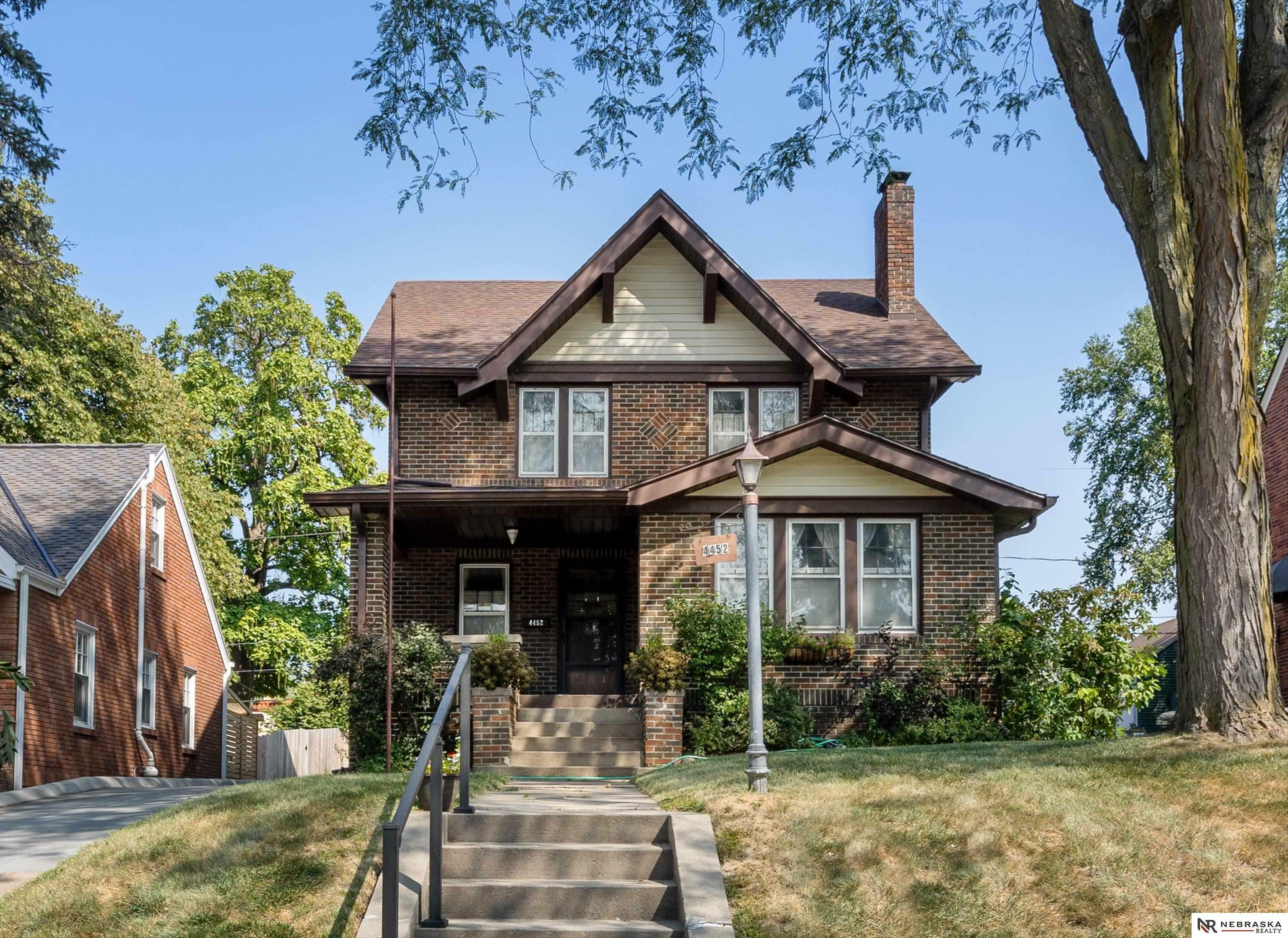 Property Photo:  4452 Woolworth Avenue  NE 68105 