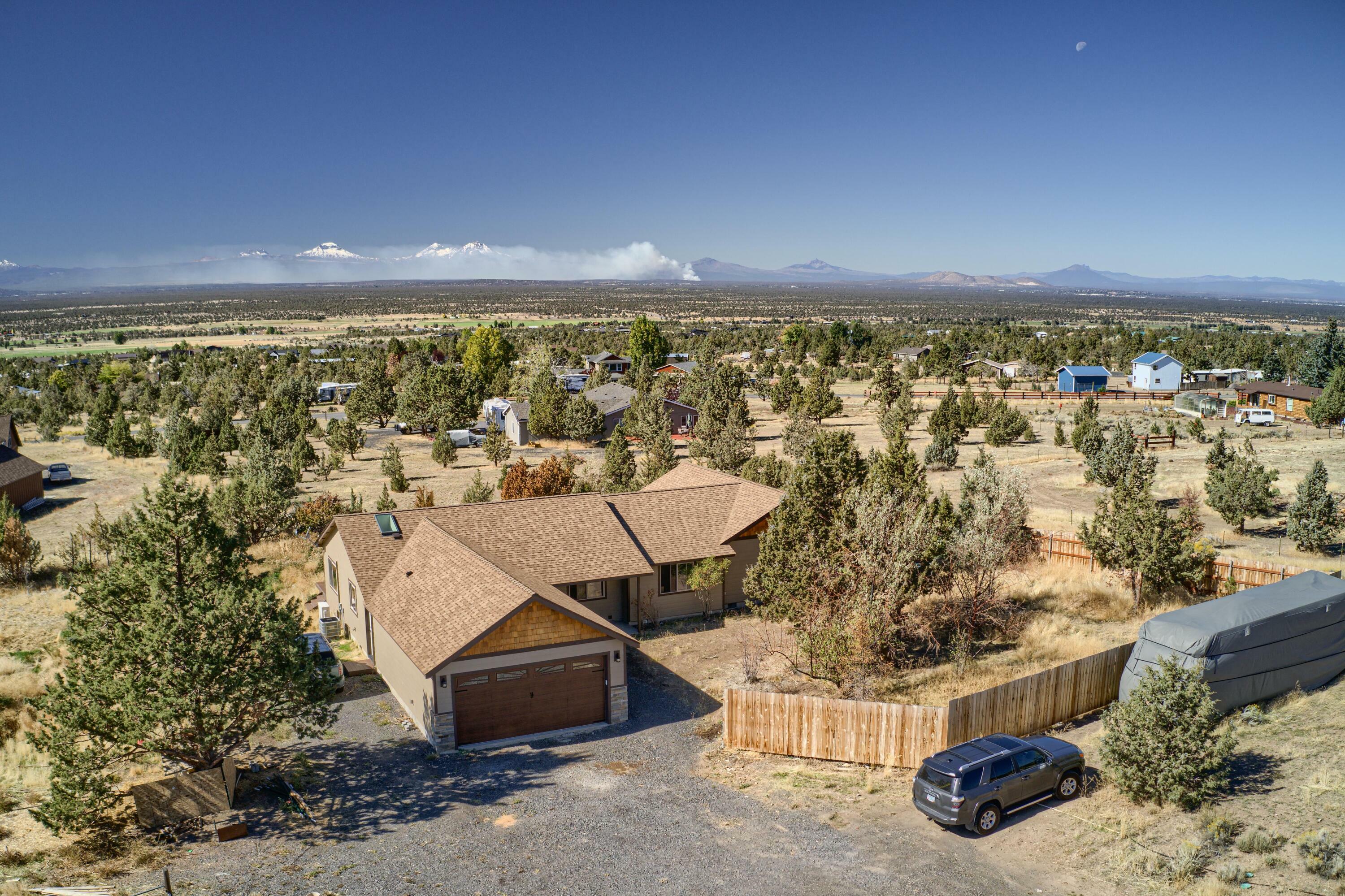 Property Photo:  14441 SW Juniper Drive  OR 97753 