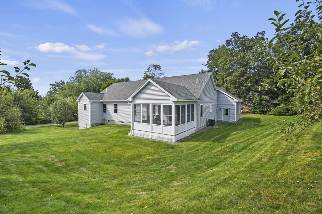 Property Photo:  291 Pearl Hill Road  MA 01420 