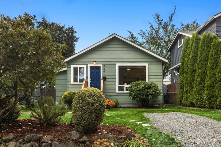 House for sale in Seattle 8841 Ashworth Avenue N, Seattle, WA 98103