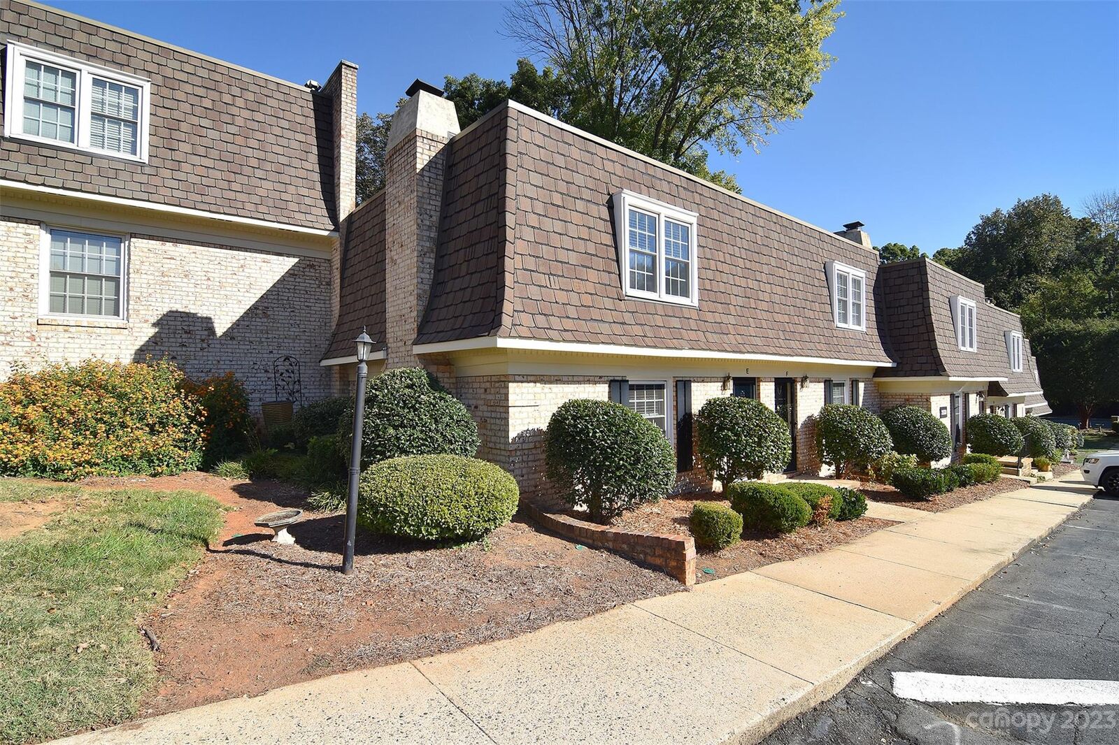 House for sale in Charlotte 3500 Colony Road E, Charlotte, NC 28211