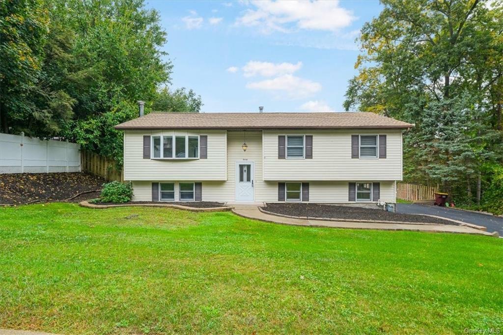 Property Photo:  20 Robert Drive  NY 10990 