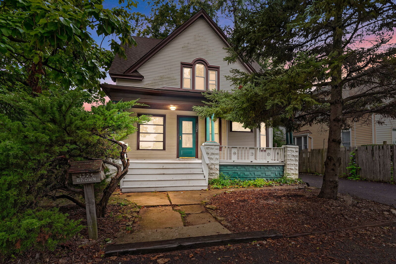 Property Photo:  1326 Brown Avenue  IL 60432 