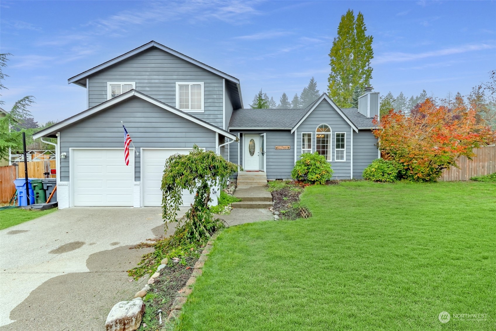 Property Photo:  21704 95th Av Ct E  WA 98338 