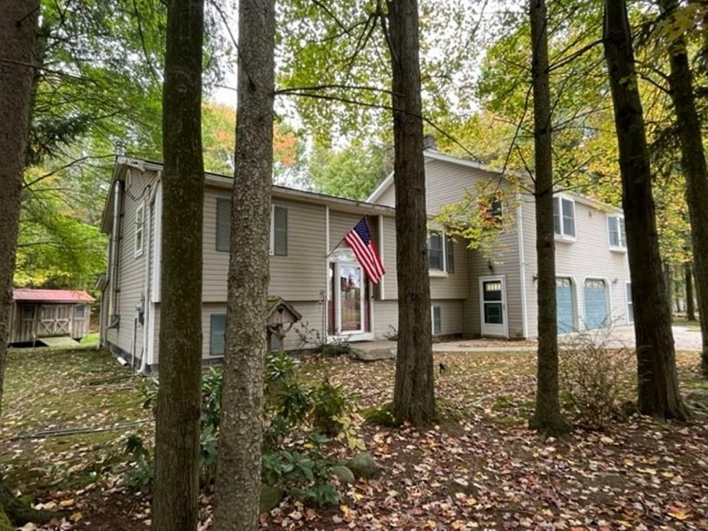 Property Photo:  9420 Mohawk Road  PA 16417 