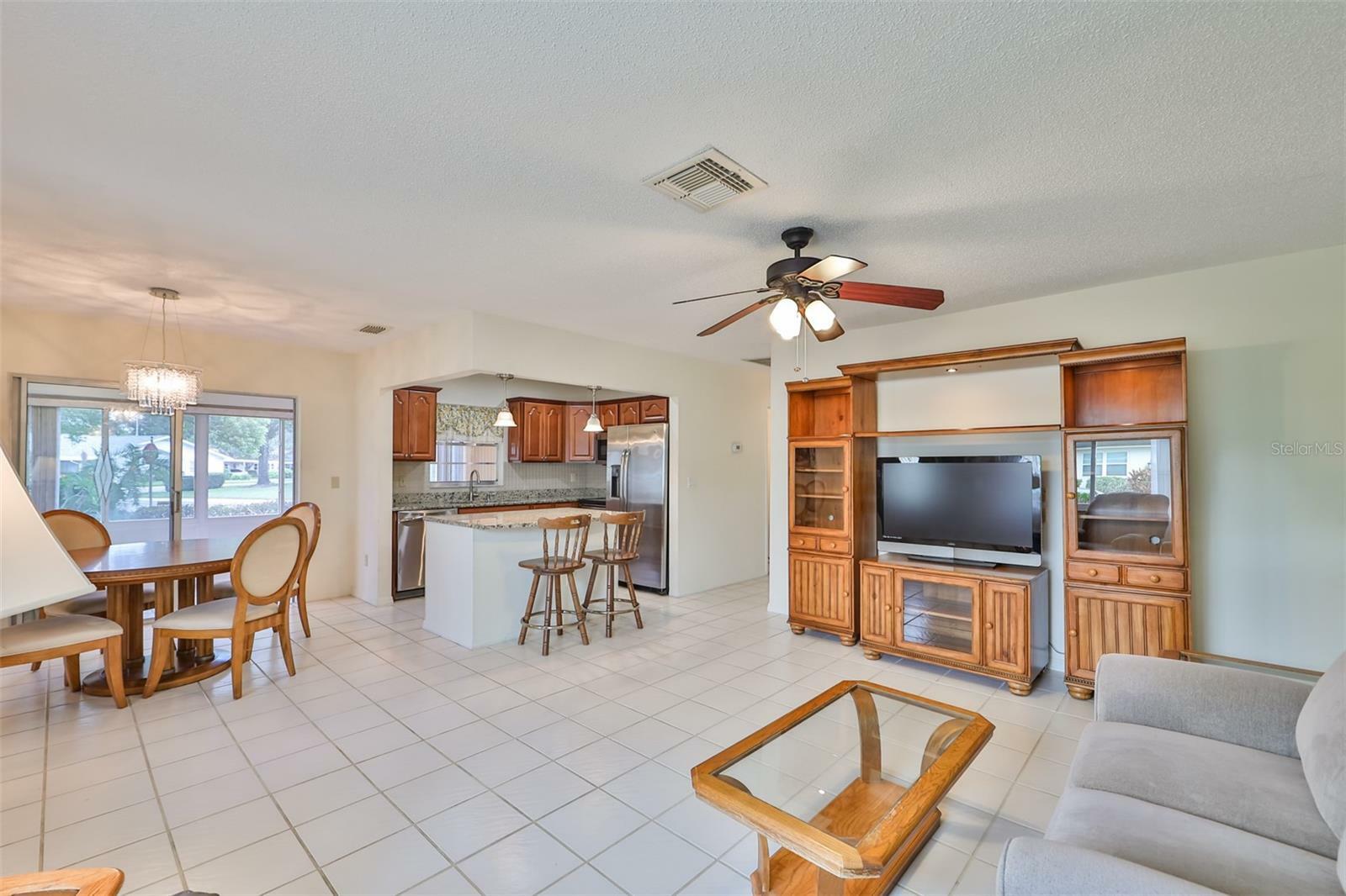 Property Photo:  2347 Glenmore Circle  FL 33573 