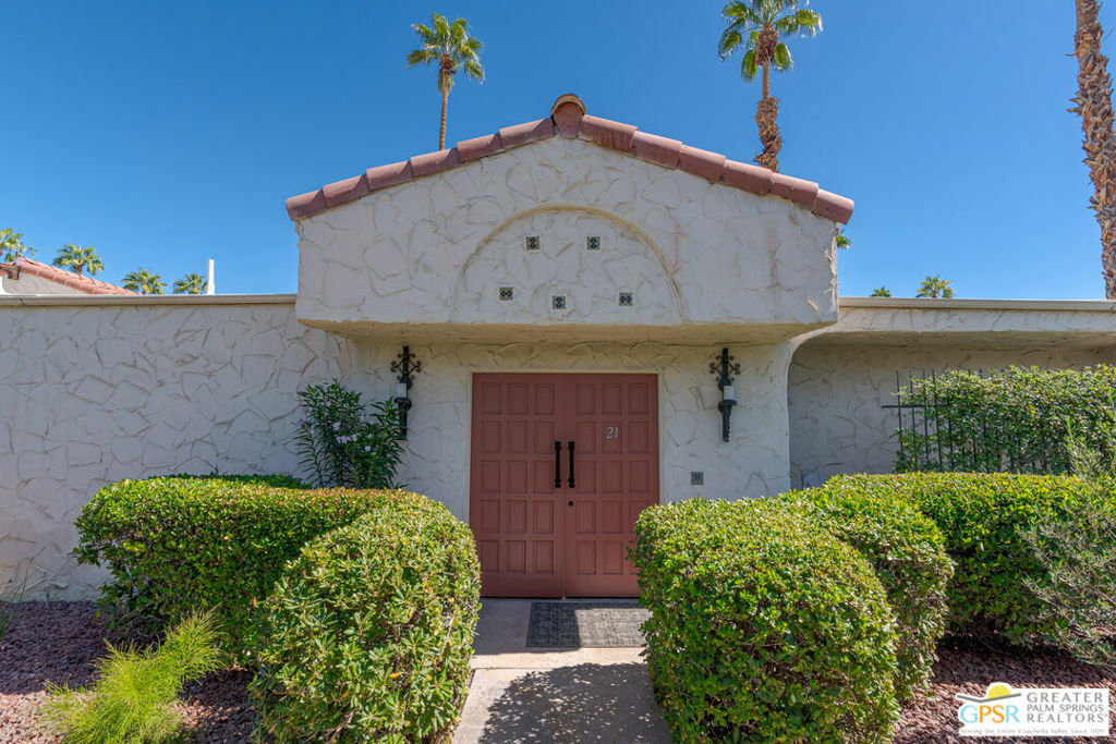 Property Photo:  1833 S Araby Drive 21  CA 92264 