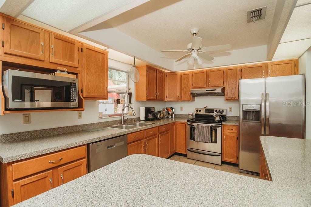 Property Photo:  2327 Canfield Drive  FL 34609 