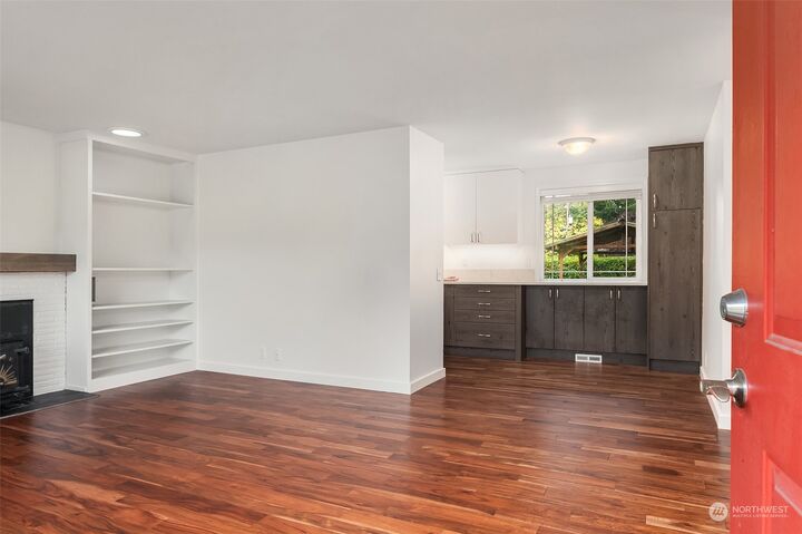 Property Photo:  10721 26th Avenue SW  WA 98146 