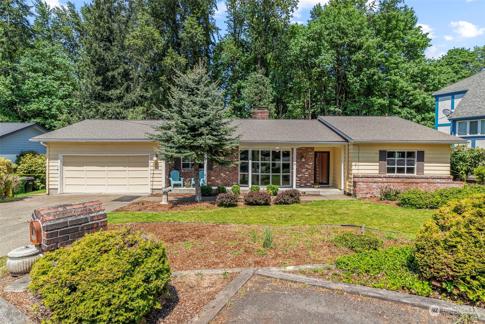 Property Photo:  2360 West Hills Drive  WA 98632 