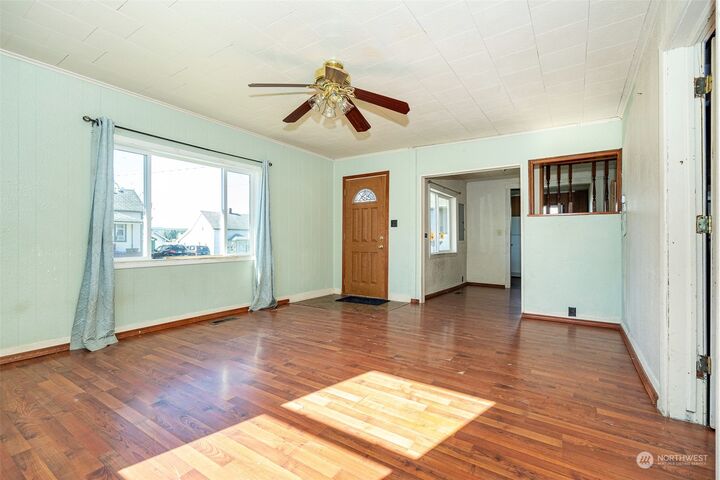 Property Photo: 834 NW New York WA 98532