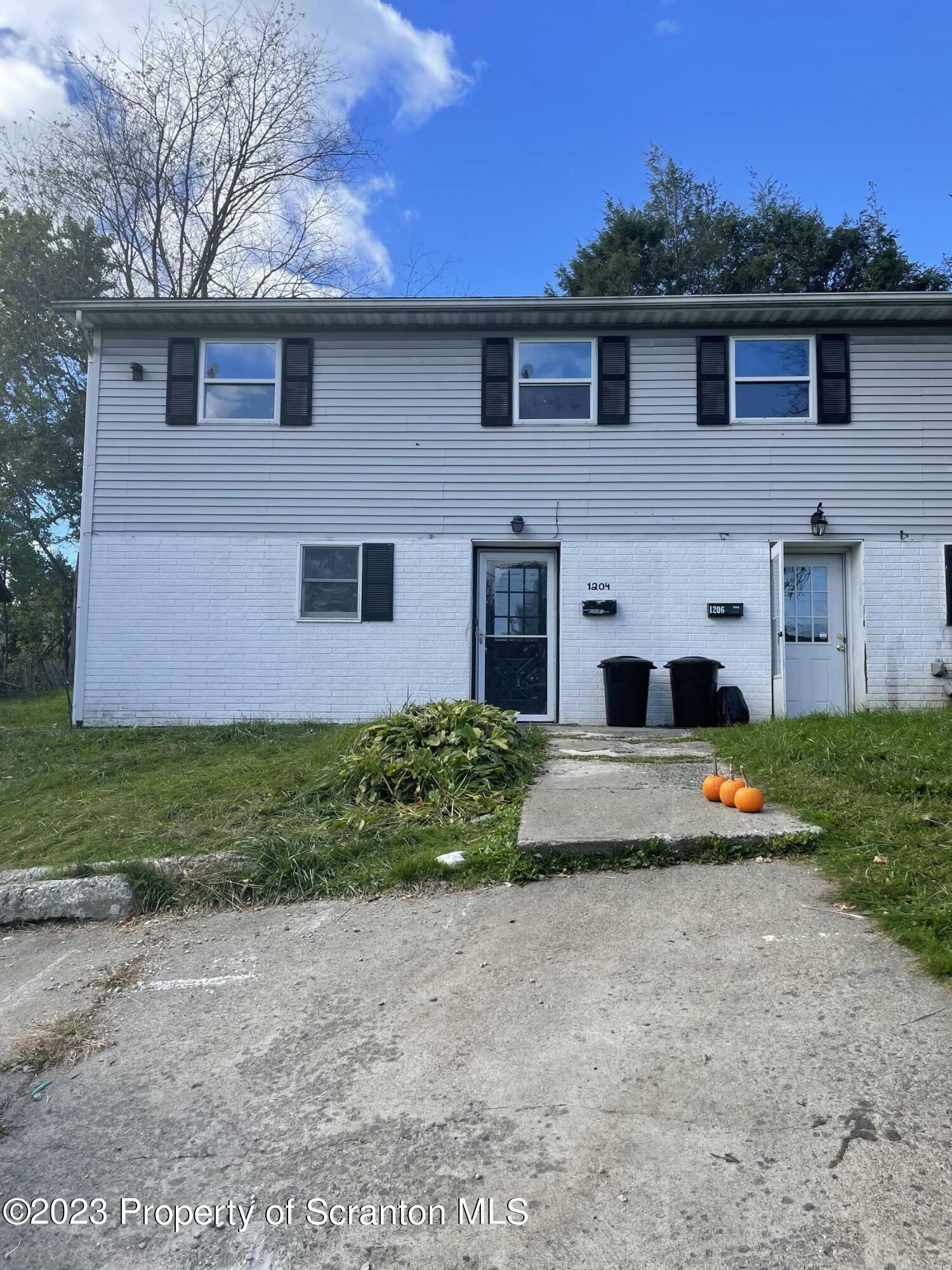 Property Photo:  1204 Mowry St  PA 18518 