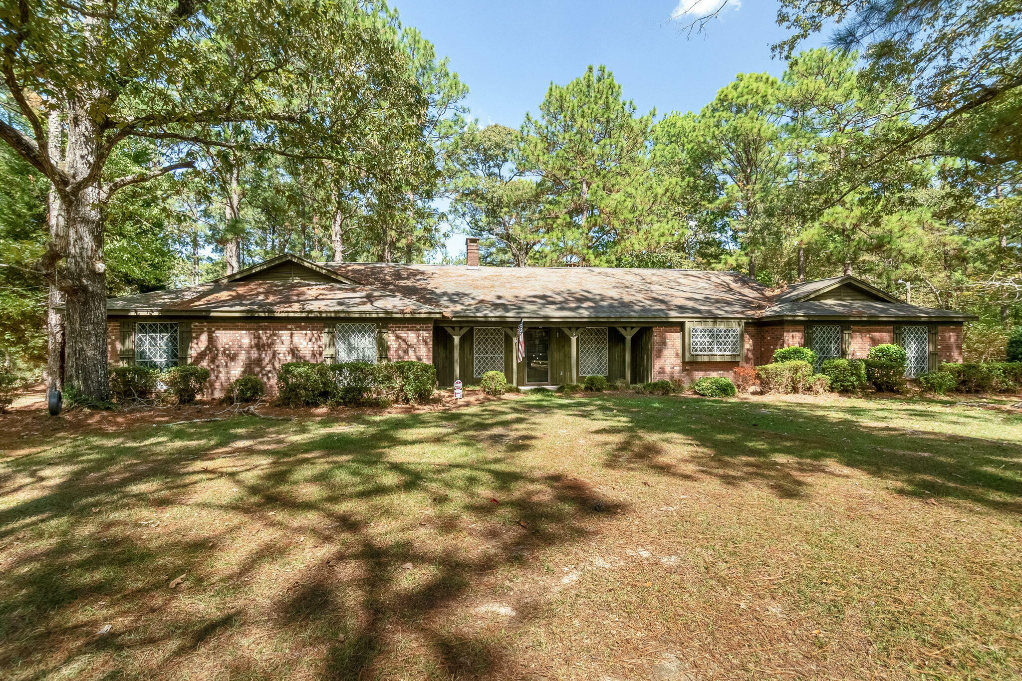 Property Photo:  90 Pirate Dr.  MS 39402 