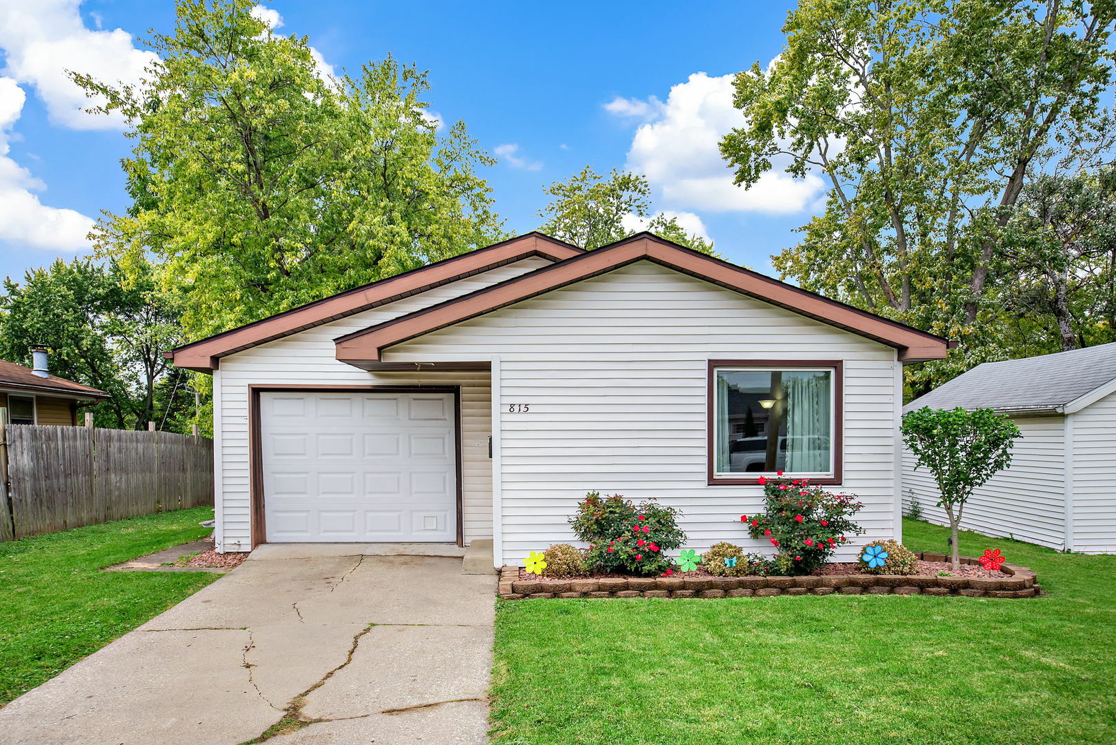 Property Photo: 815 Prospect Avenue IL 60901