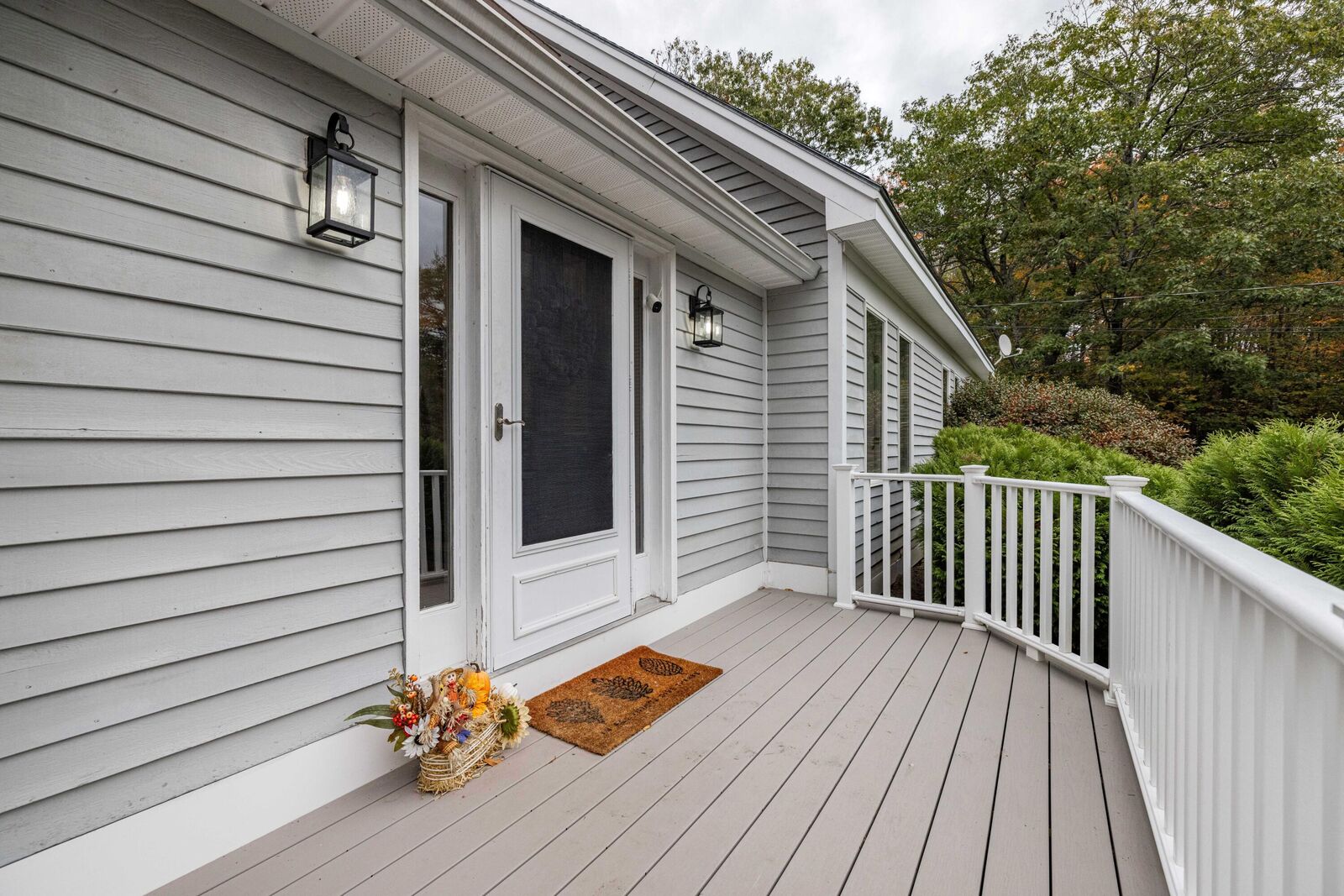 Property Photo:  79 Grandview Drive  ME 04917 