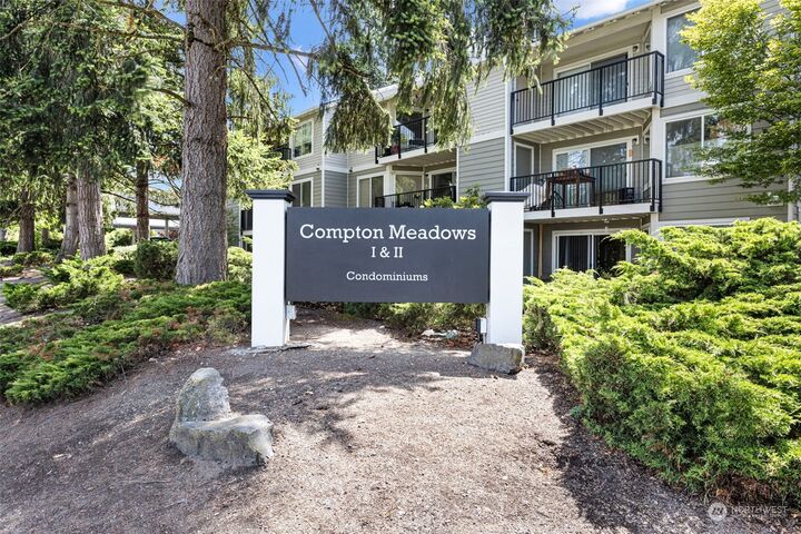 Property Photo:  12505 NE 143rd Street B103  WA 98034 