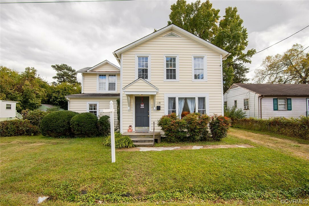 Property Photo:  119 N New Avenue  VA 23075 