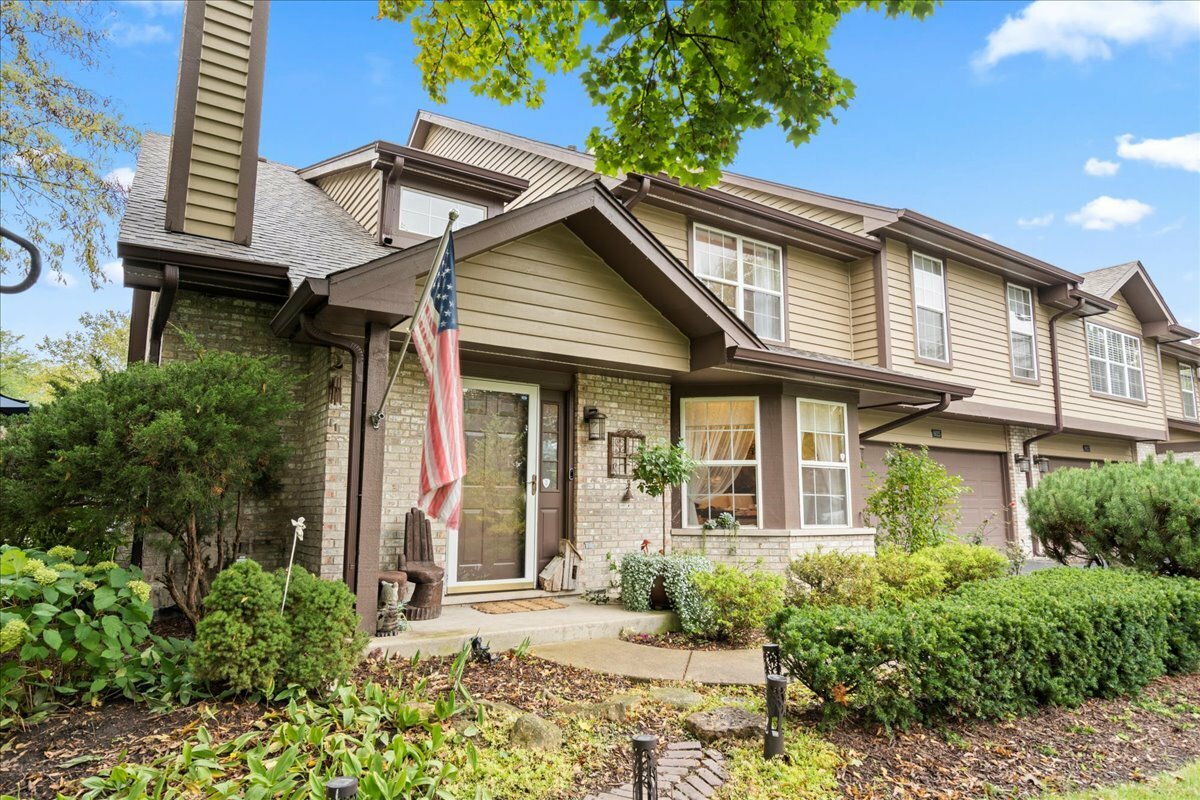 Property Photo: 8025 Barrymore Drive IL 60561