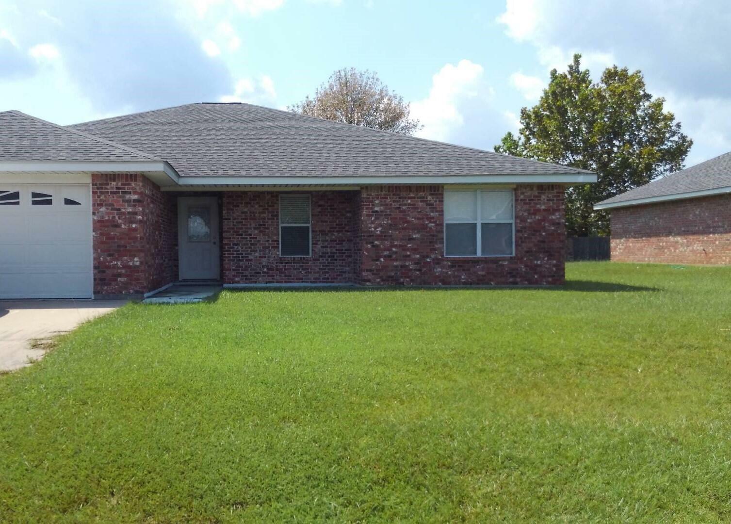 1705 Maplewood St  Deridder LA 70634 photo