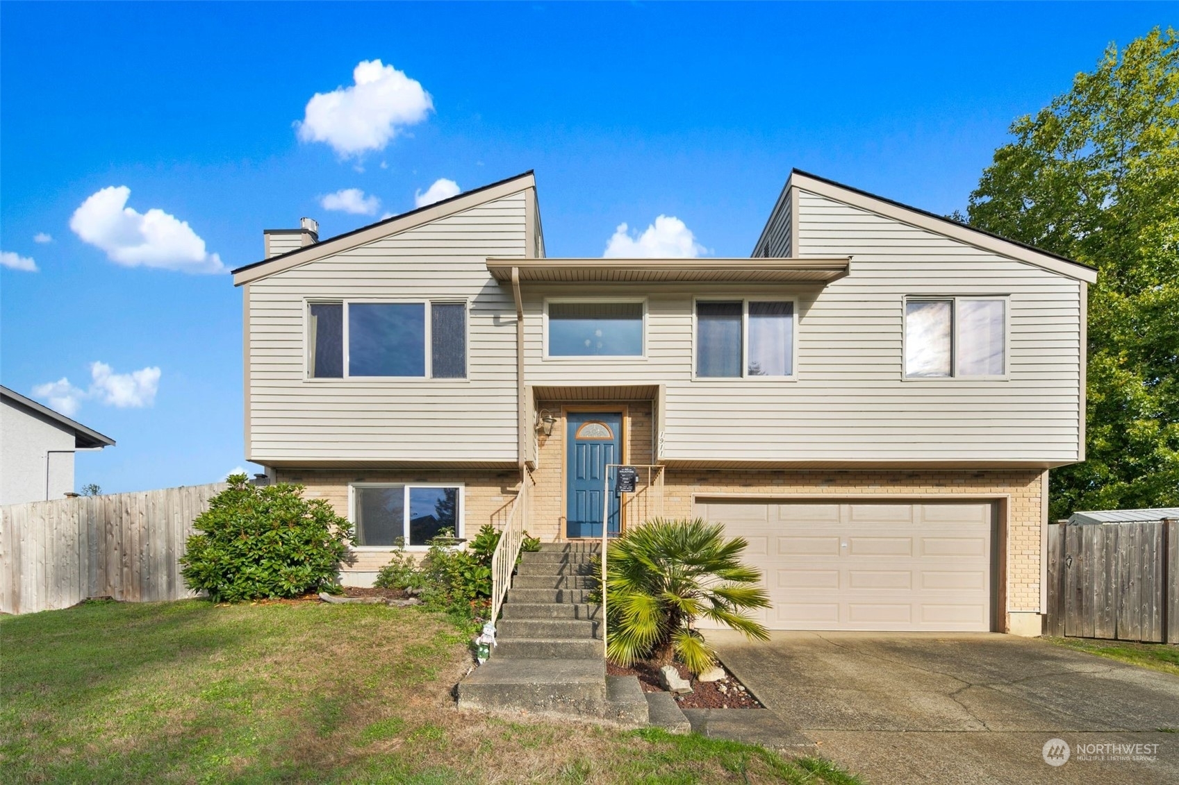 Property Photo:  1911 66th Avenue NE  WA 98422 