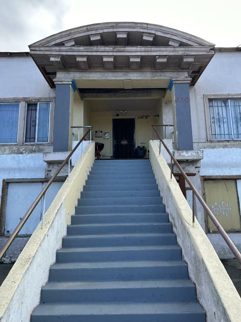 Property Photo: 630 Harbour Way CA 94801