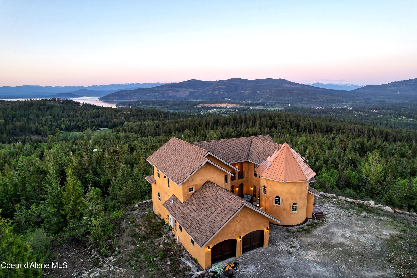 MLS239523 183 Porcupine Dr, Sagle, ID 83860