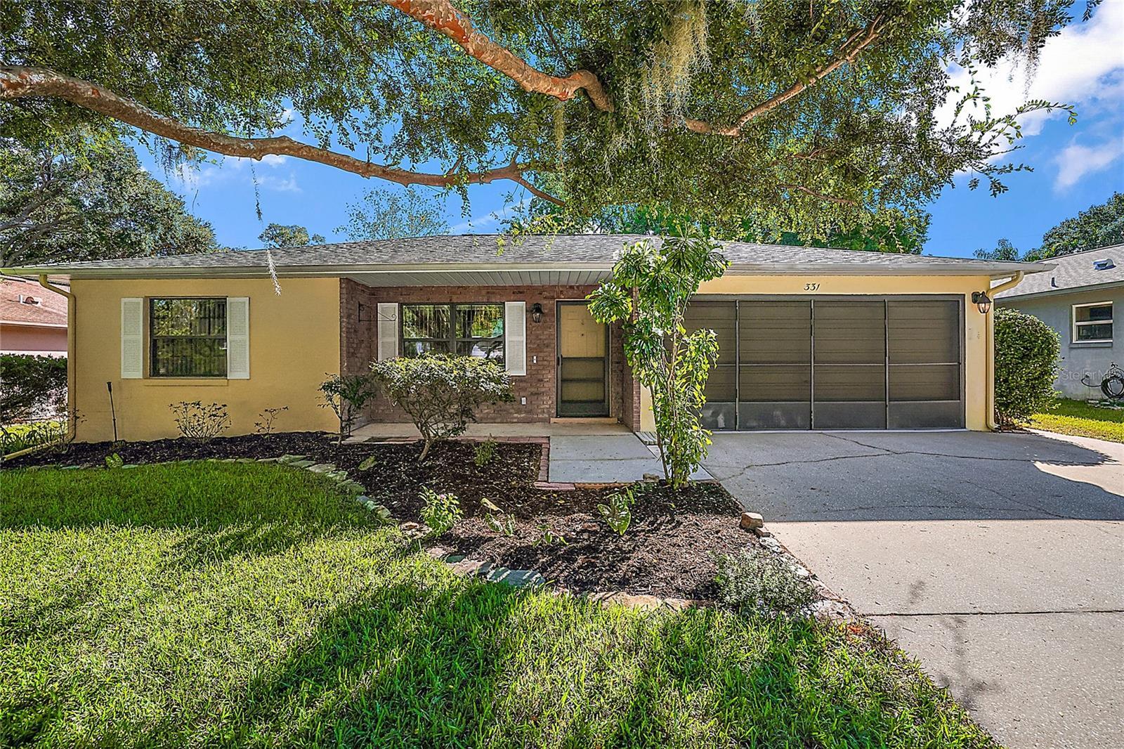 Property Photo: 331 Douglas Drive FL 32726
