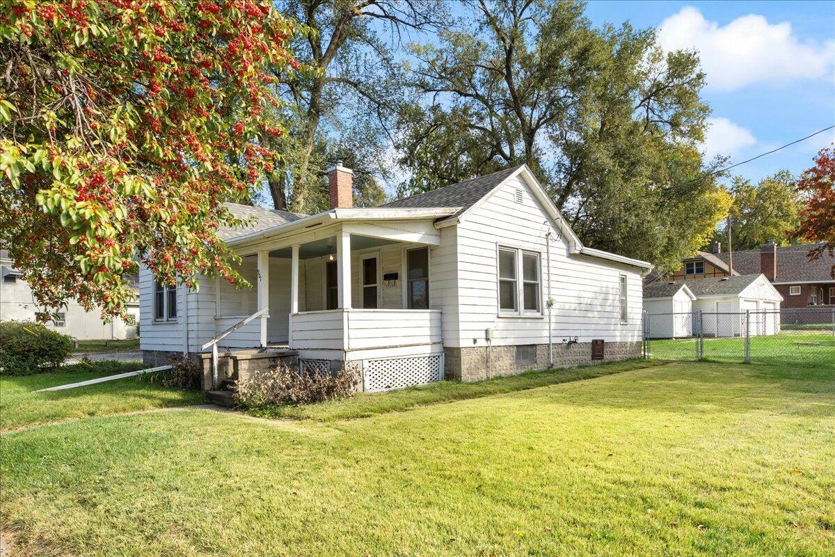 Property Photo:  901 N 8th  Street  IA 51503 