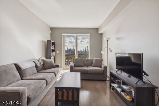 Property Photo:  3312 Hudson Ave 9H  NJ 07087 