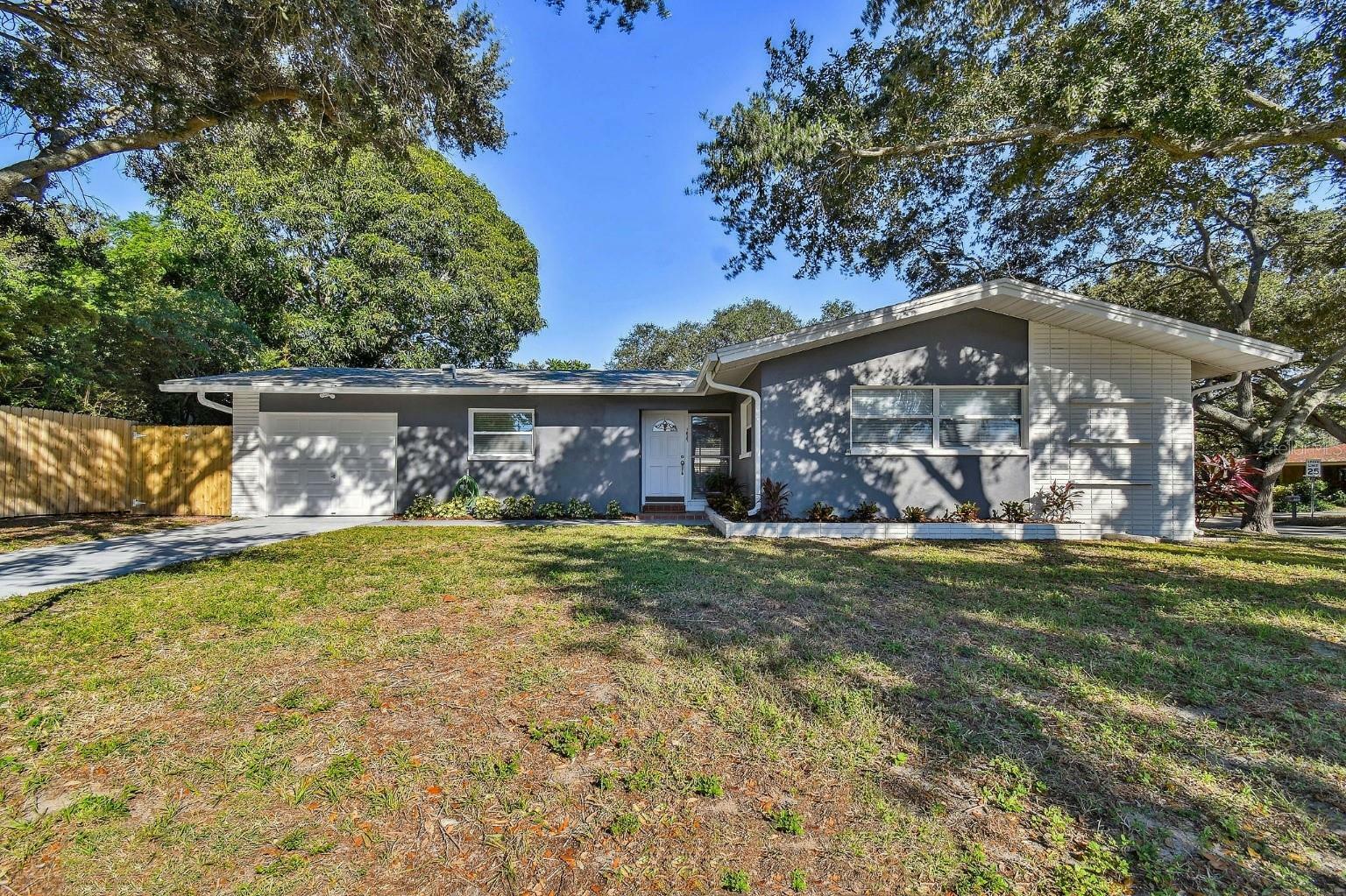 1837 S Lake Avenue  Clearwater FL 33756 photo