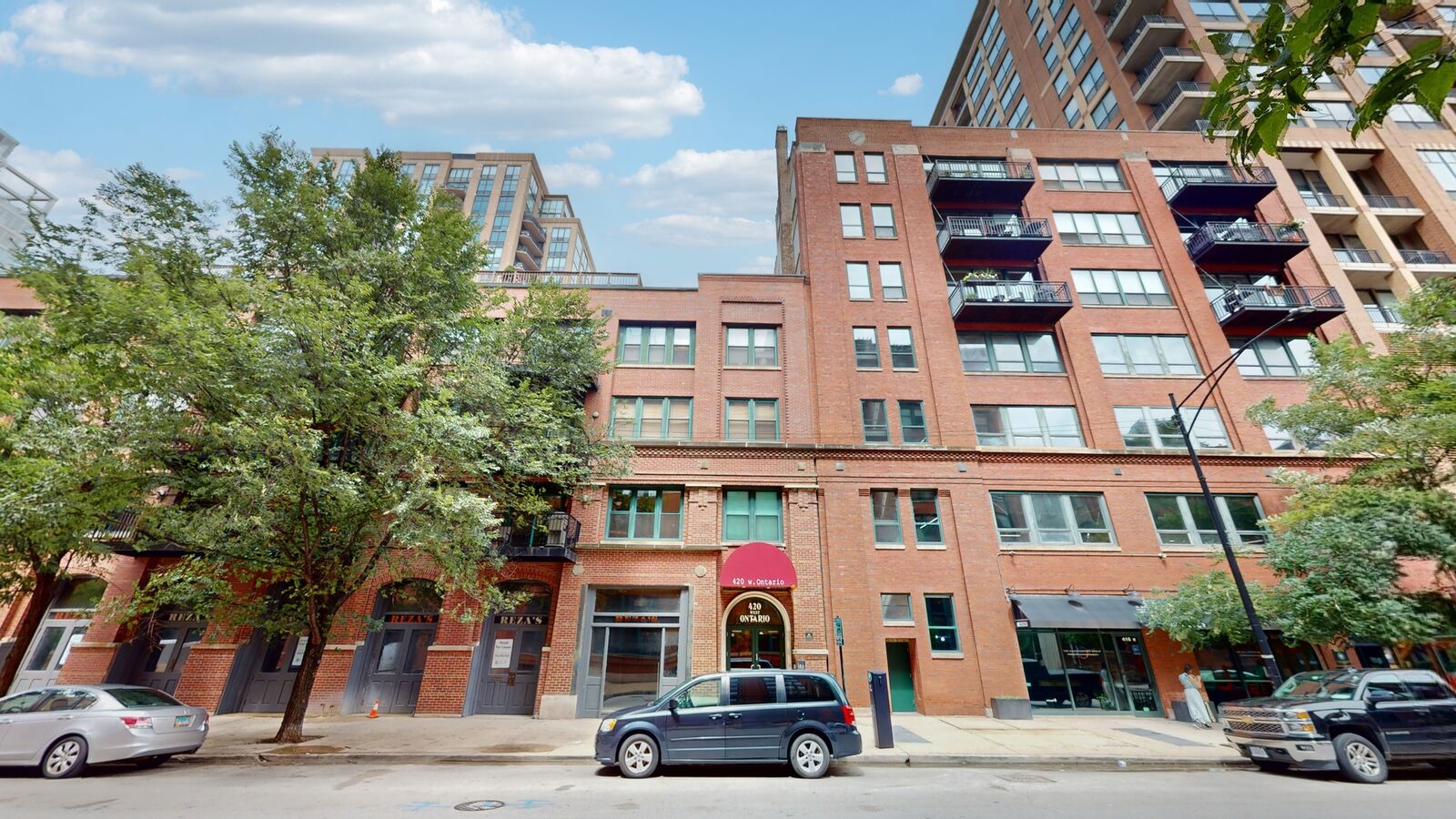 Property Photo:  420 W Ontario Street 310  IL 60654 