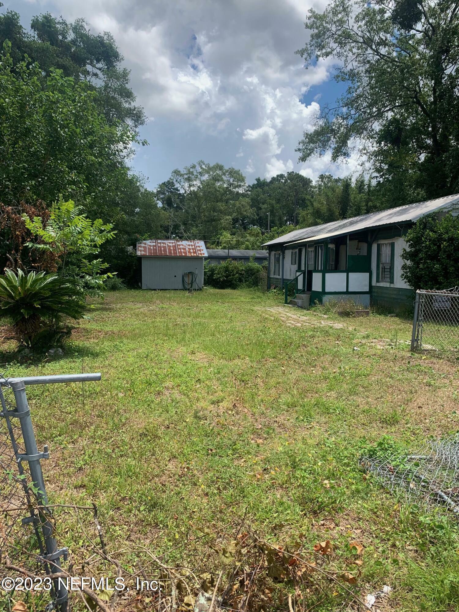 Property Photo:  13961 Benton Street  FL 32218 