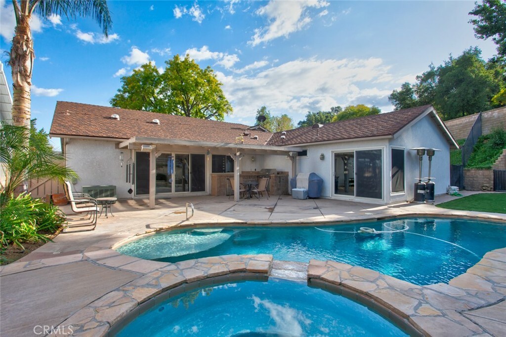 Property Photo:  24075 Rotunda Road  CA 91355 