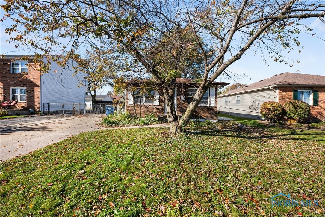 Property Photo:  4429 283rd Street  OH 43611 