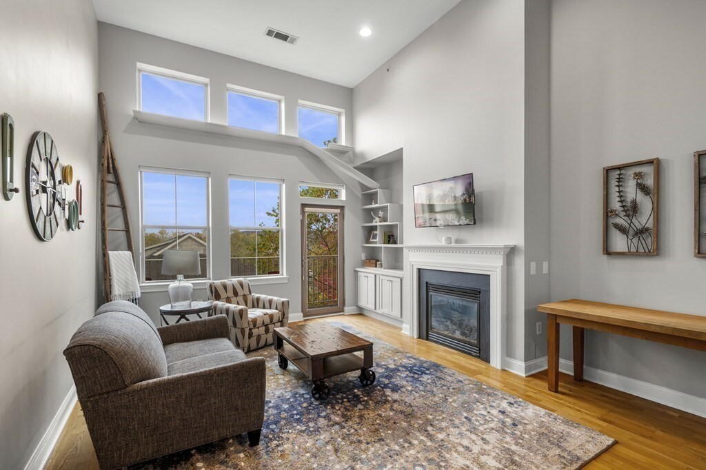 Property Photo: 4 Harvest Dr 306 MA 01845