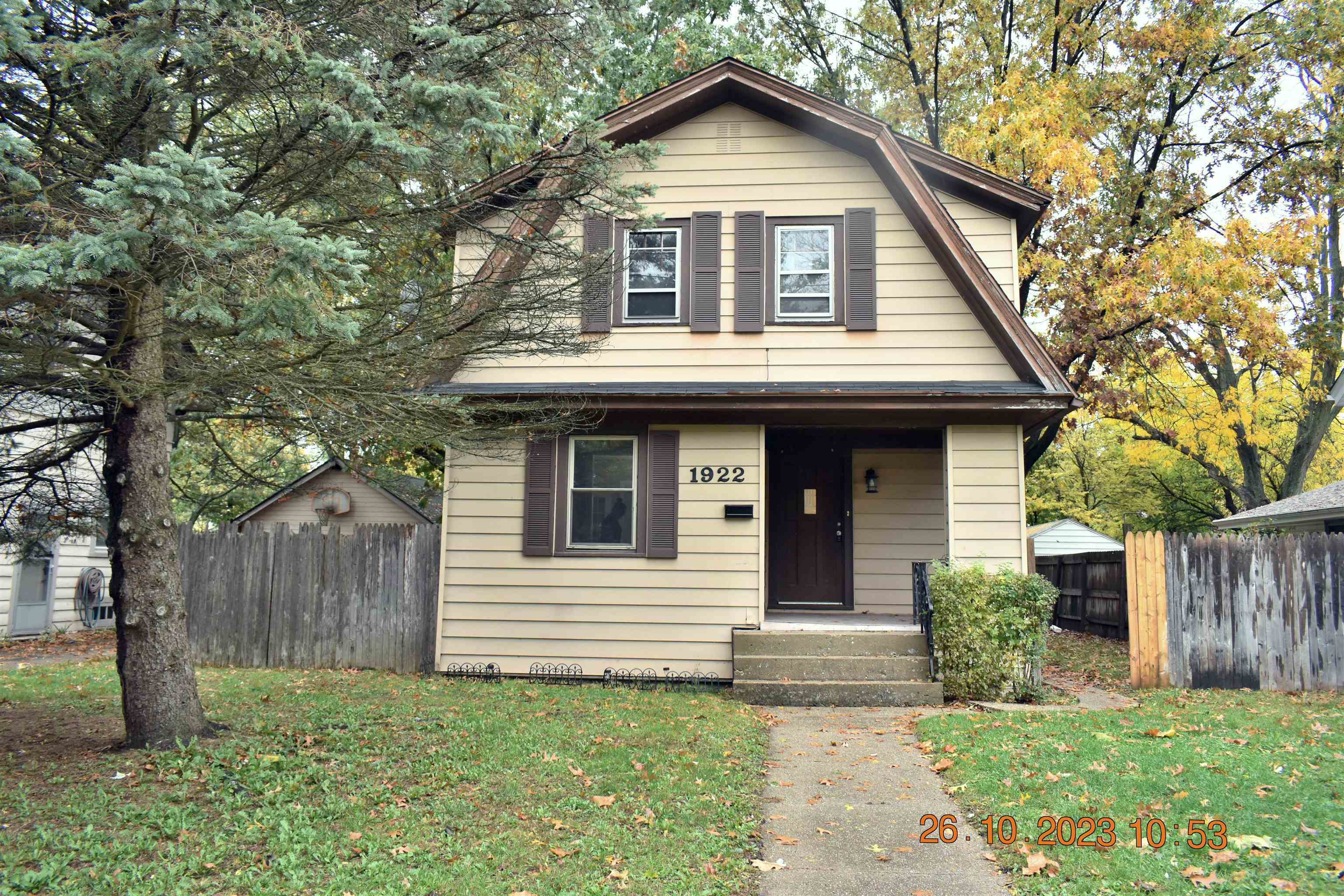 Property Photo:  1922 Ridge Avenue  IL 61103 