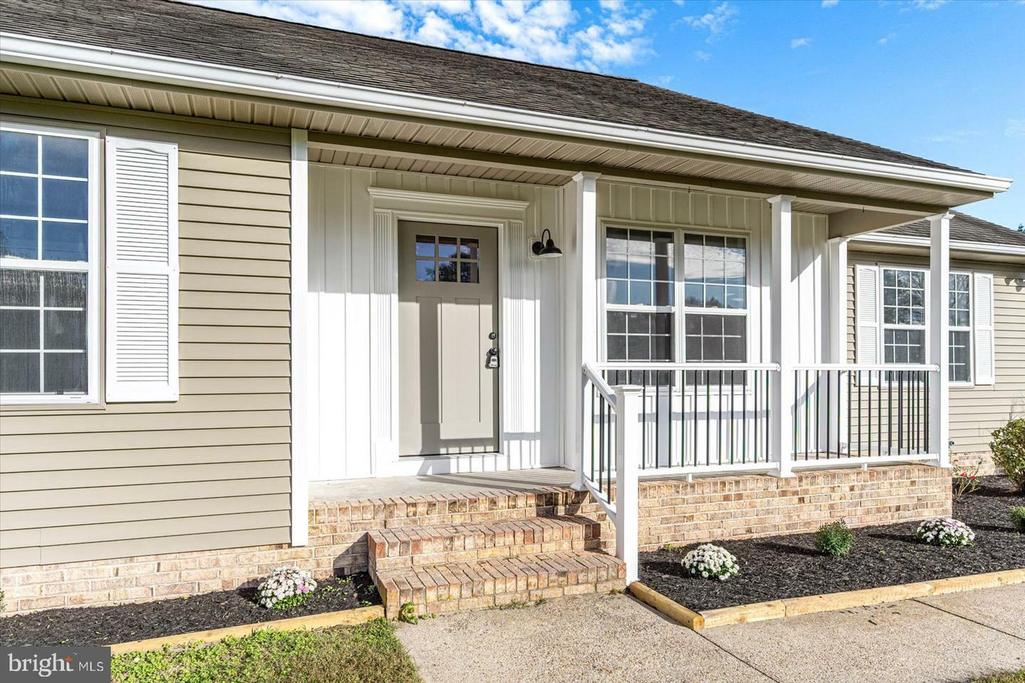 Property Photo:  240 Mildale Drive  MD 21804 