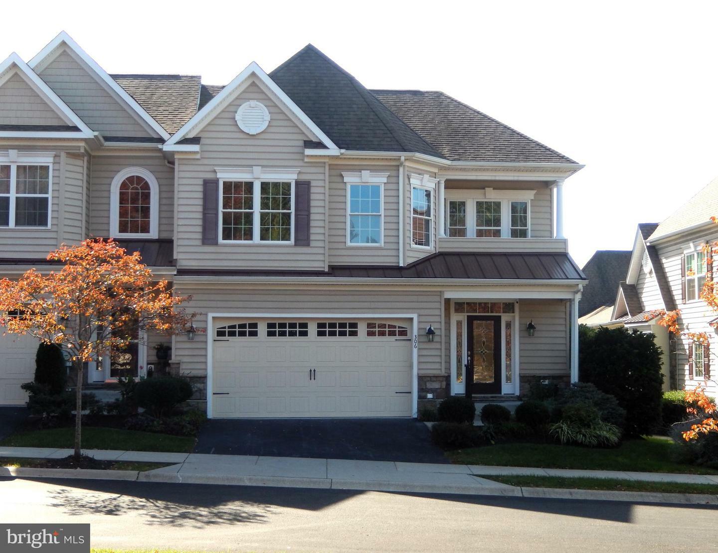 Property Photo: 306 Cassell Court DE 19803