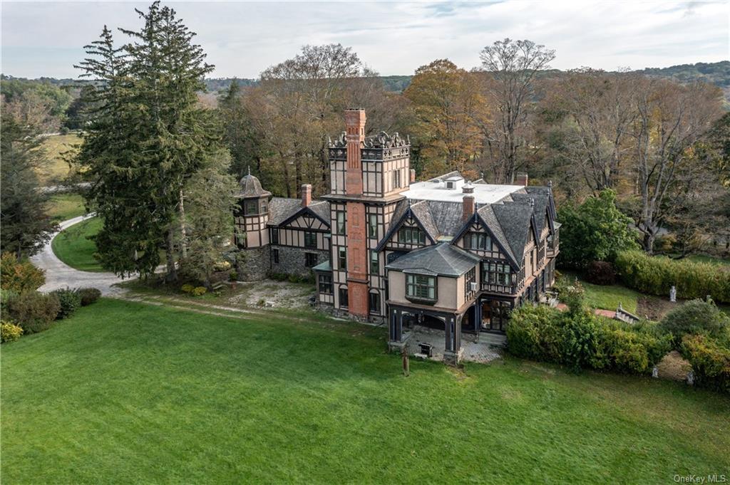 Property Photo: 618 Quaker Hill Road NY 12564