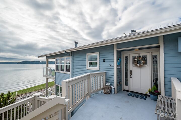 2 bed Oak Harbor home for sale 651 SE Bayshore Drive E301, Oak Harbor