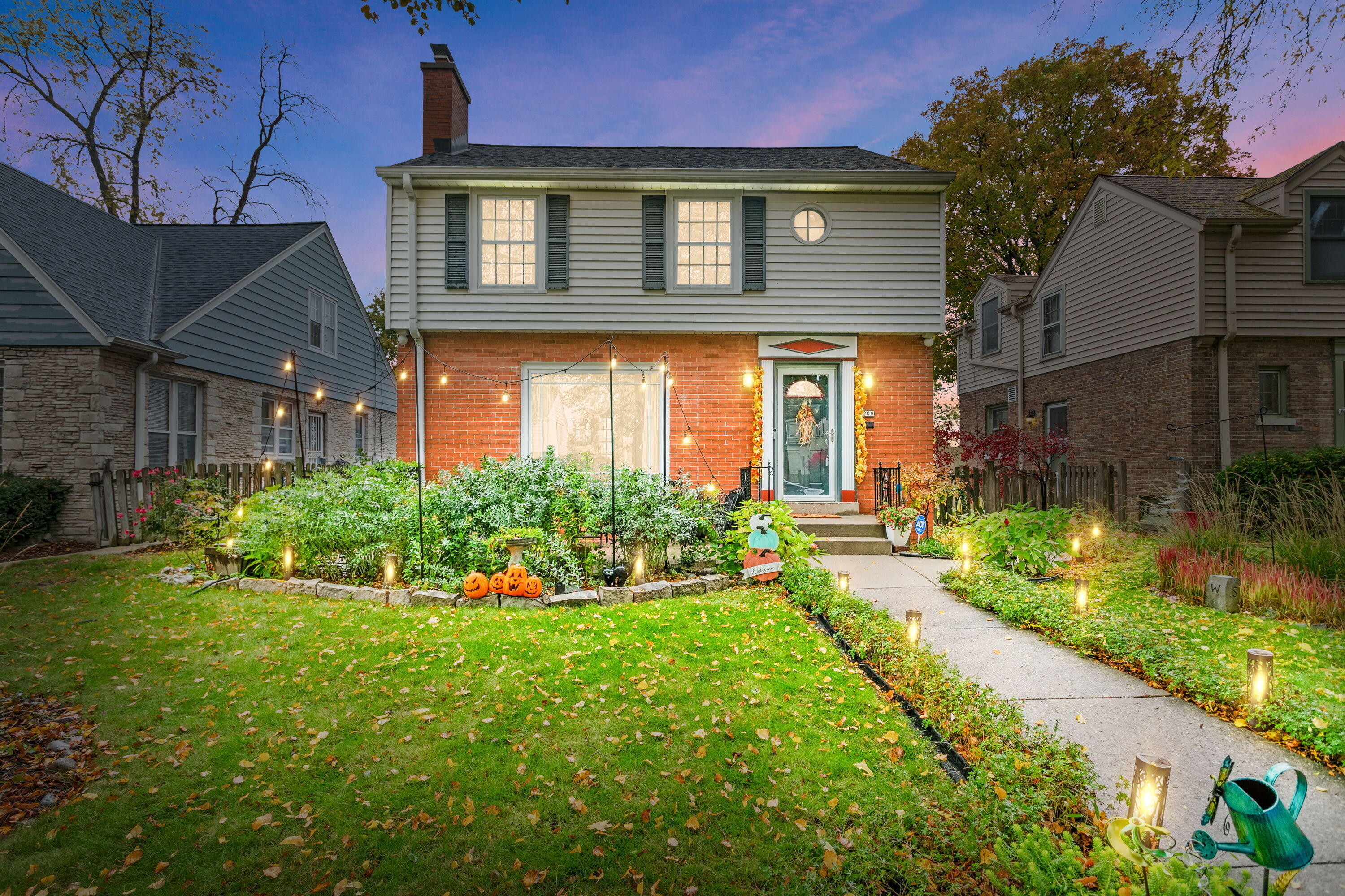 Property Photo:  5208 W Townsend St  WI 53216 