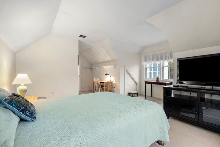 Property Photo:  2 Foxmoor Circle  NH 03055 