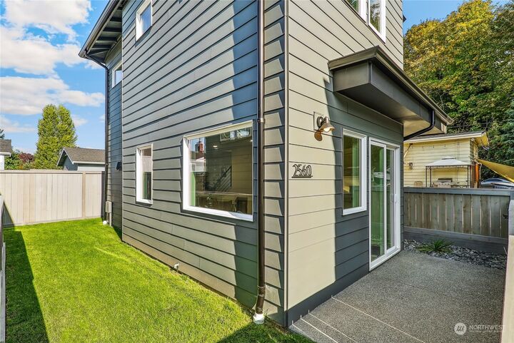 2560 56th Avenue SW  Seattle WA 98116 photo
