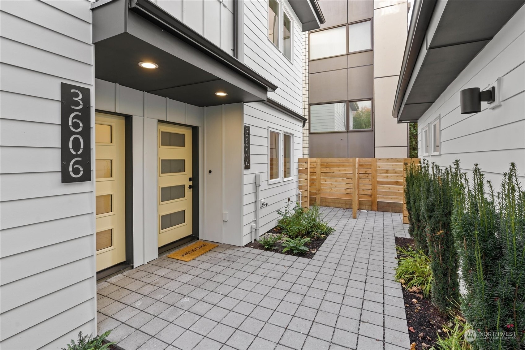 Property Photo: 3604 Linden Avenue N WA 98103